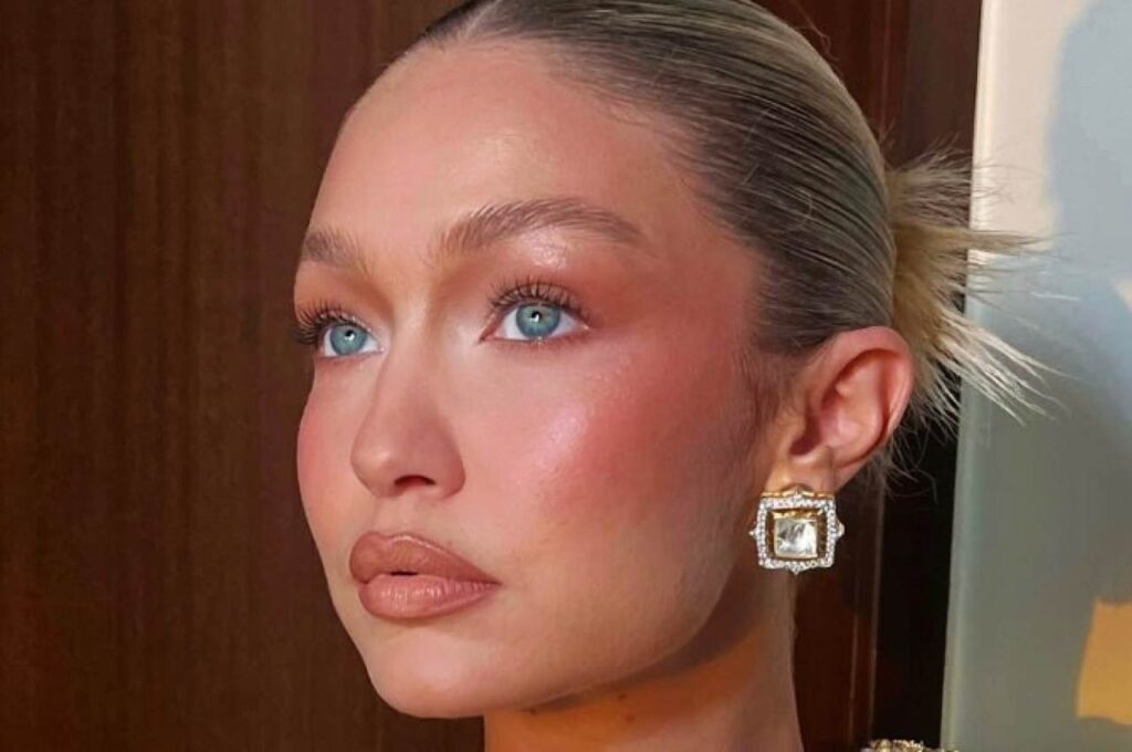 Sundae Blush: la nuova tendenza make-up che illumina l’incarnato in 3 semplici passi